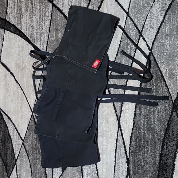 SERVERS BLACK 3-POCKETS SHORT ONE-SIZE UNISEX WAIST APRONS 5- COUNT - Picture 1 of 8